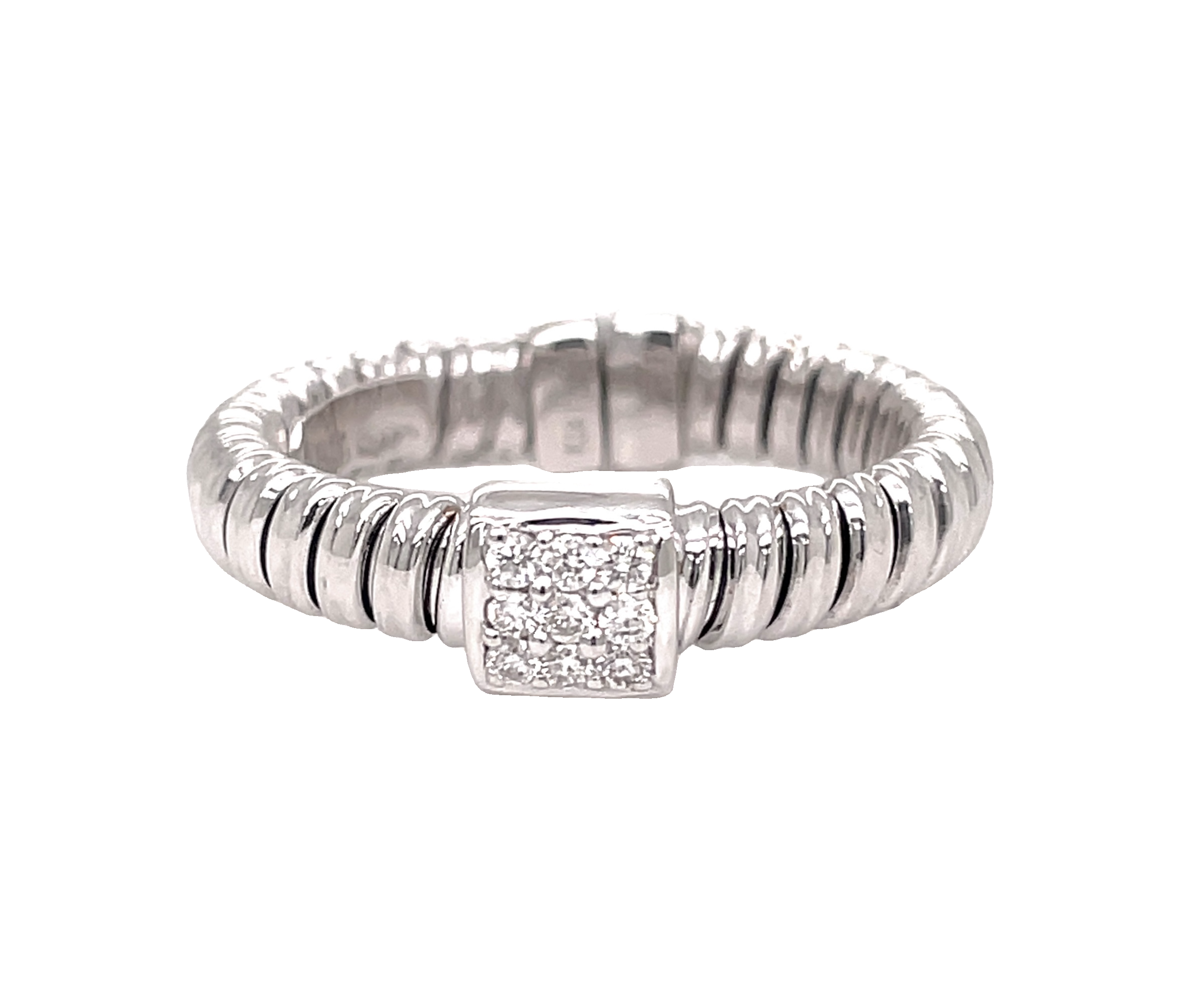 Unique Tubogas technique grants flexibility to this astonishing ring. Crafted with 18K white gold, the classic yet contemporary motif features 0.07 cts of round diamonds, resulting in a 4.50 mm wide ring in a 6.5 size.