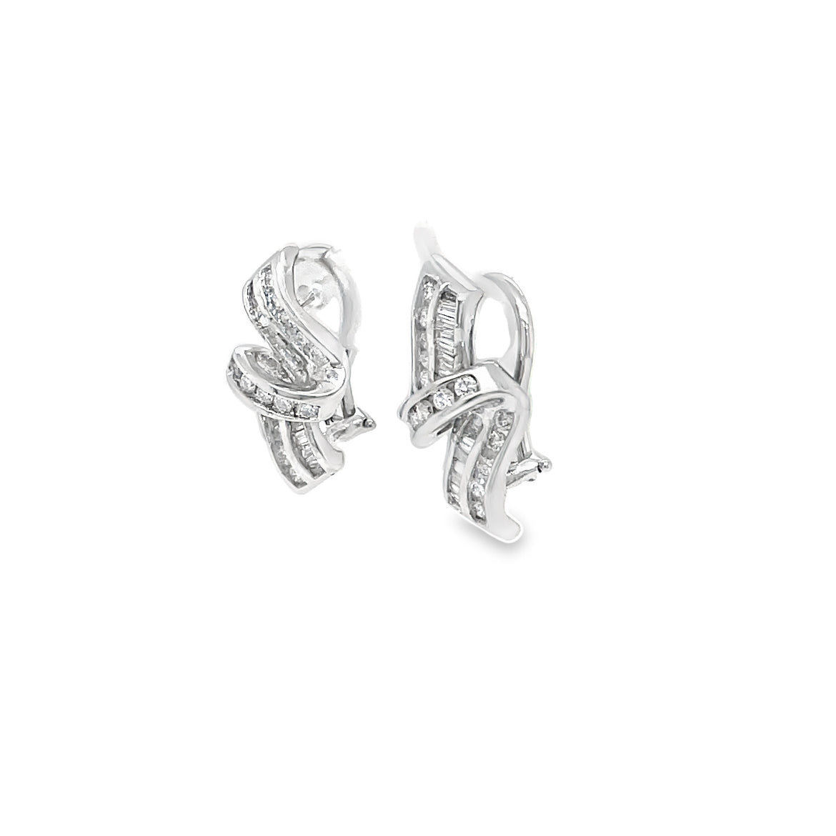 Twist Diamond Earrings 1.08 cts Side view