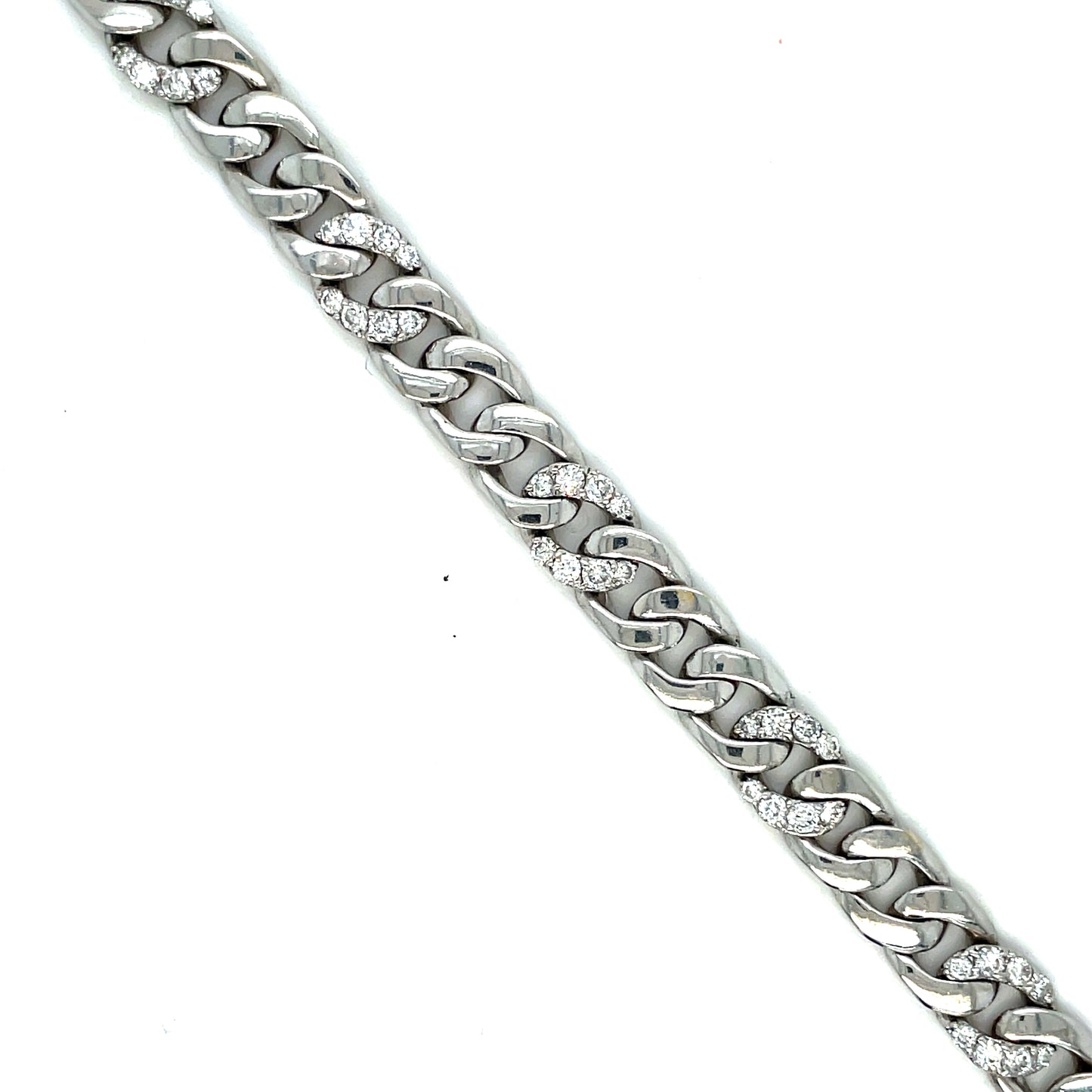Top view of 18k White Gold Alternating Diamond Chain Link Wide Bracelet