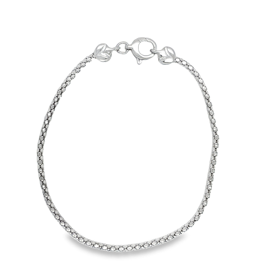 Indulge in the luxury of our Stella Bracelet, crafted from 14k Italian white gold. The stunning collection has a mesh style, 2.00 mm thickness and a secure lobster clasp for effortless wear. From our Stella Millano Italian Jewelry, this bracelet is sure to be a timeless and elegant addition to any outfit.