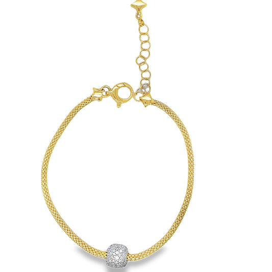 18k Italian Yellow Gold Mesh Style Diamond Pave Solitaire Bracelet Top view clasp fastened