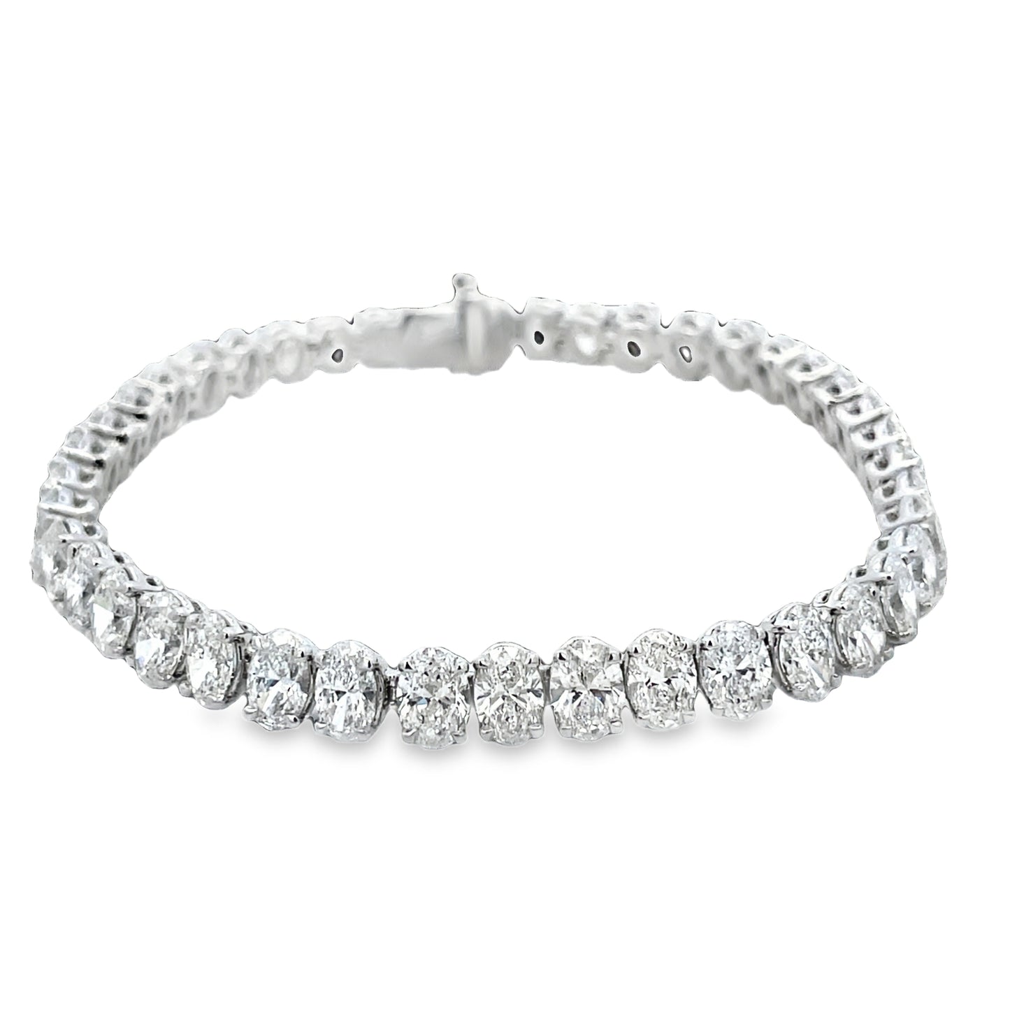 Front view of 18k White Gold Oval Cut Diamonds 13.54 cts 
