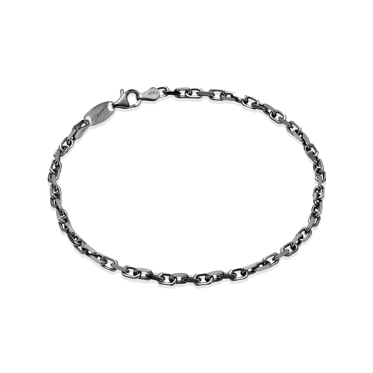 This stylish bracelet is perfect for accessorizing any outfit. The Desmos Italian collection features an open link bracelet, secured with a lobster clasp. An eye-catching piece of jewelry, the Mens Gunmetal Bracelet is an ideal choice for the modern man.