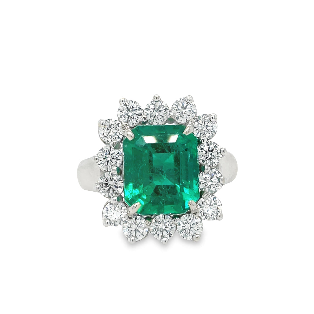 This Afghan Emerald Cut Emerald Diamond Ring is a stunning piece of jewelry. Featuring a 3.20 ct emerald cut emerald and round diamond accents set in 18K white gold, it's a classic yet contemporary style sure to impress.
