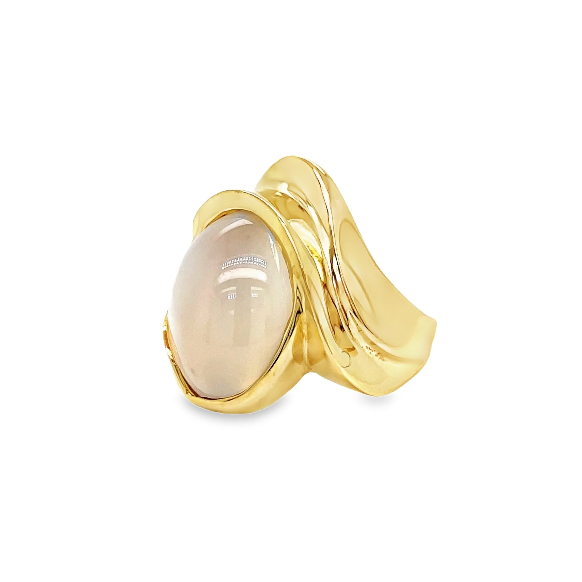 Cat Eye Chrysoberyl Cabochon Yellow Gold Ring Side view