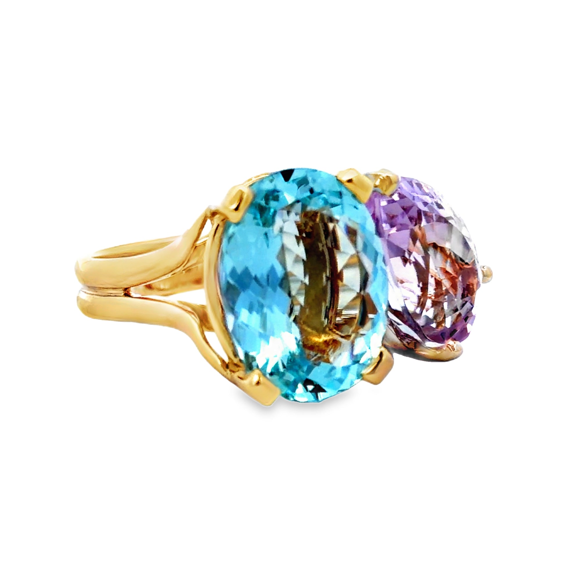 Side view of Toi et Moi Blue Topaz and Kunzite Ring in 14k Yellow Gold