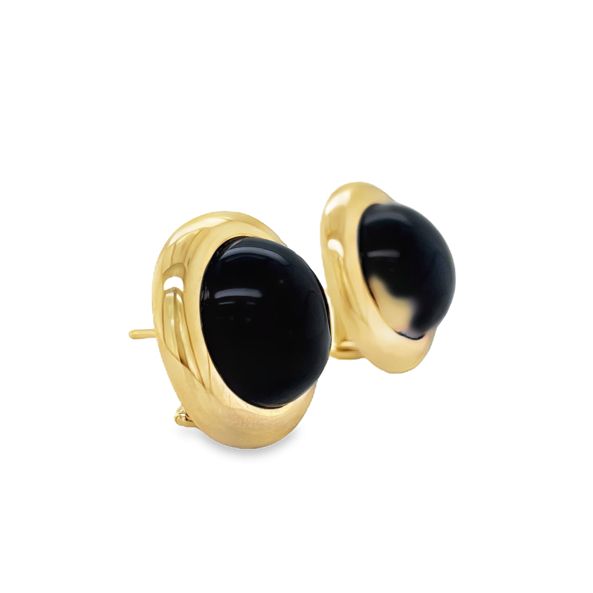 Side view of 14K Yellow Gold Onyx Cabochon Yellow Gold Stud Earrings