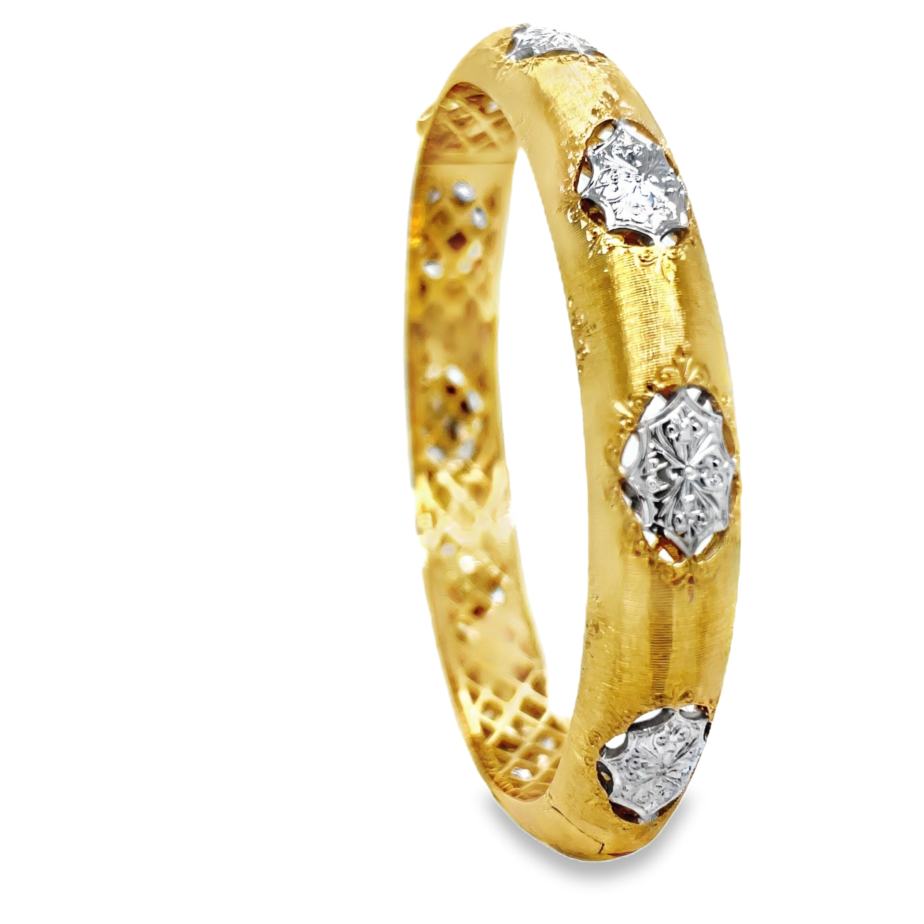 Elevate your style with our Italian 18K Yellow Gold Diamond Bangle Bracelet. Handcrafted with 18K gold, this exquisite piece features round diamonds for a total of 0.50 cts. The brushed finish adds a touch of elegance and sophistication. Indulge in luxury and make a statement with this Italian-made bracelet.