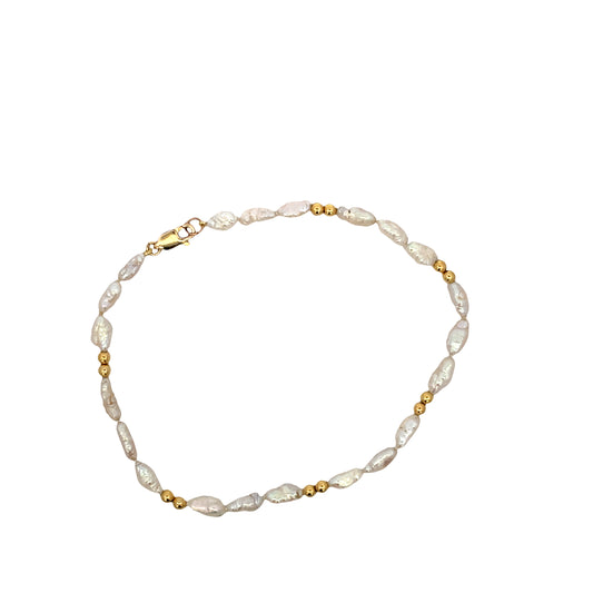 Top View Of Pearl Gold Bead Anklet