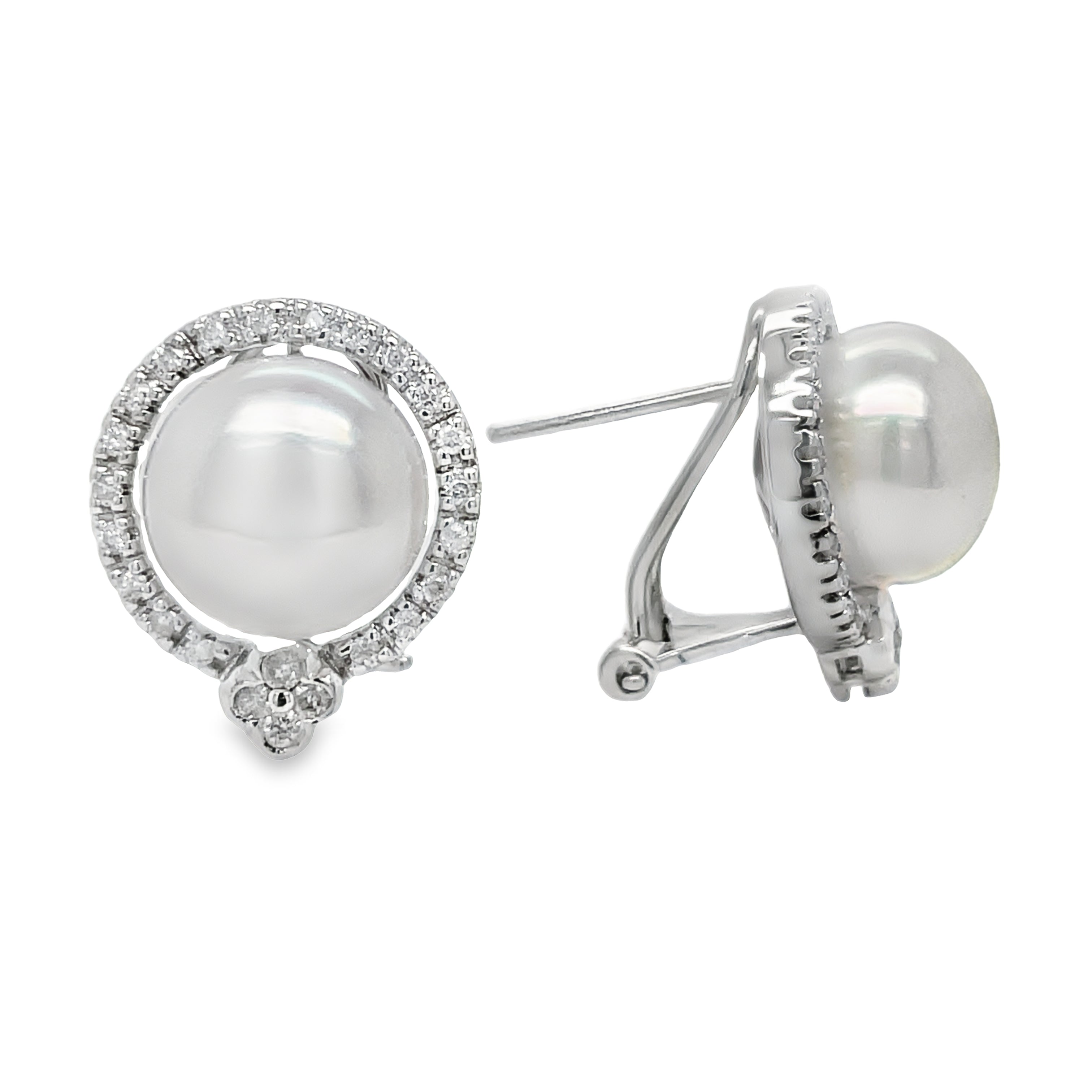 ndulge in luxury with our Pearl &amp; Diamond Bezel Stud Earrings. Crafted with 14k white gold, these earrings feature a lustrous 10.00 mm pearl and 0.85 cts of sparkling round diamonds. The omega setting adds a touch of sophistication, making these earrings a must-have for any elegant occasion.