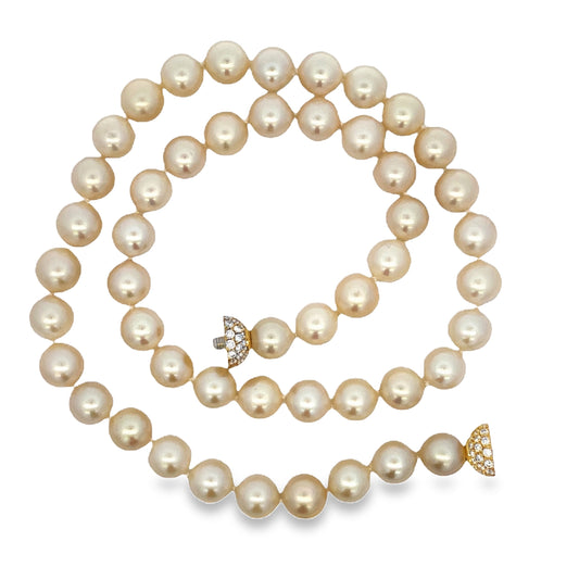 Top view of unfastened 18K Yellow Gold Diamond Clasp Cultured Pearl Necklace 9.50 mm