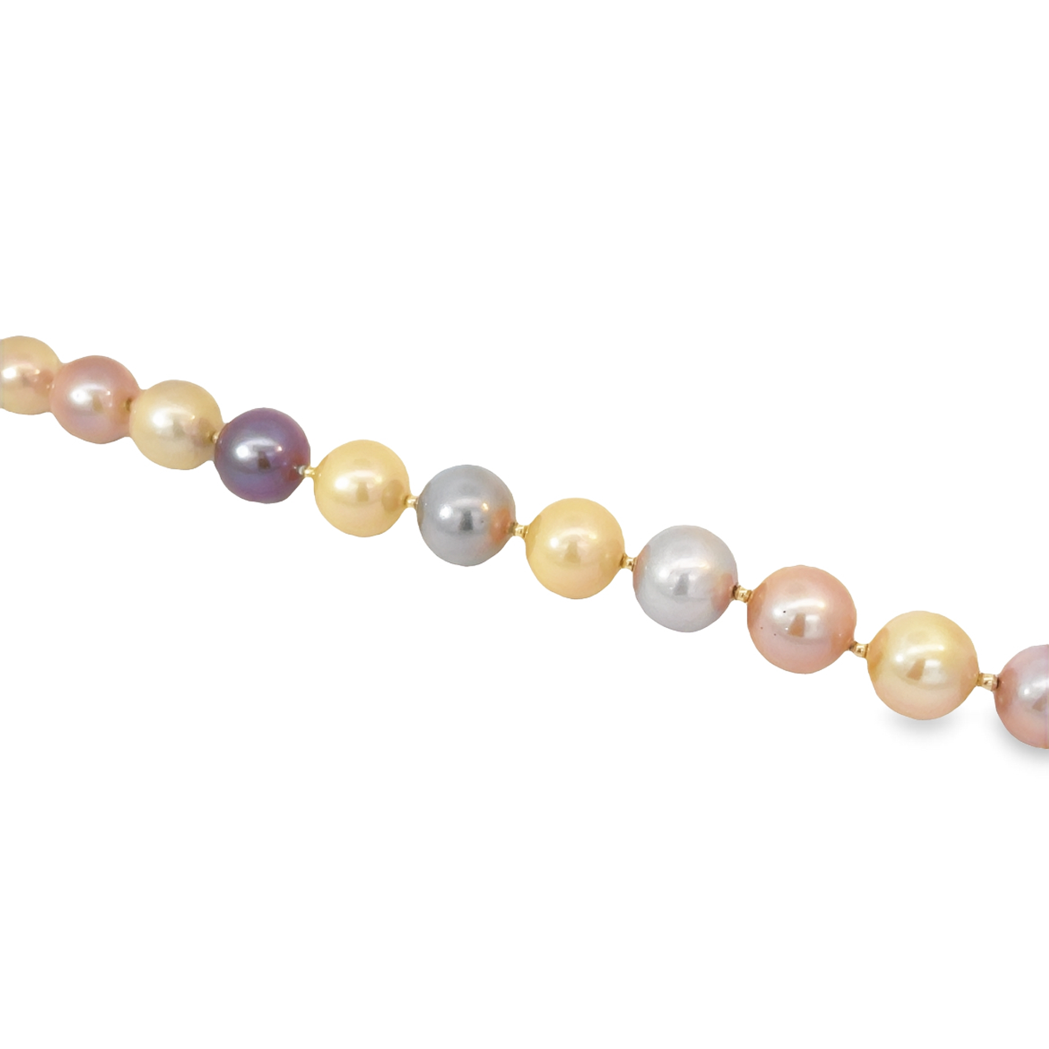 This bewitching cultured pearl yellow gold bead ring is the perfect way to add a hint of whimsical luxury to any style. The 14 karat yellow gold bead setting and 7 mm pearl make a chic and timeless statement. Treat yourself or a loved one to this divinely elegant gift.