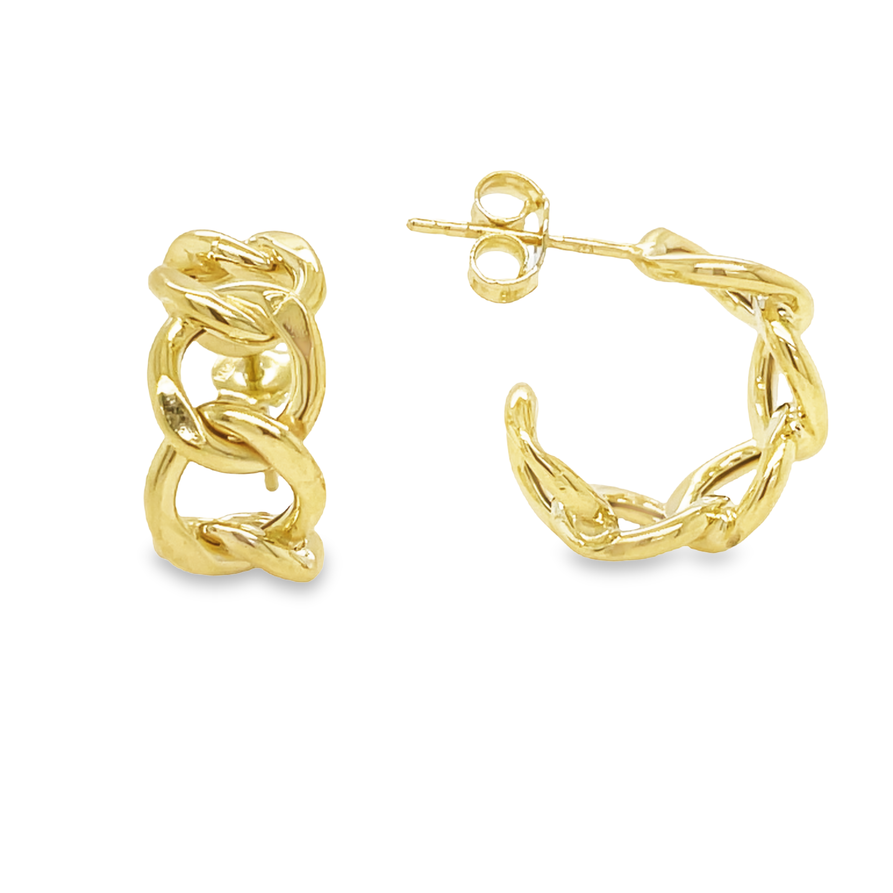 These classic 14k Italian Yellow Gold Open Link Hoop Earrings offer timeless sophistication in a lightweight design. These earrings are 16.00 mm in size and feature friction backs for a secure fit to your ear. Crafted with authentic Italian gold, they'll make a stylish addition to your jewelry collection.