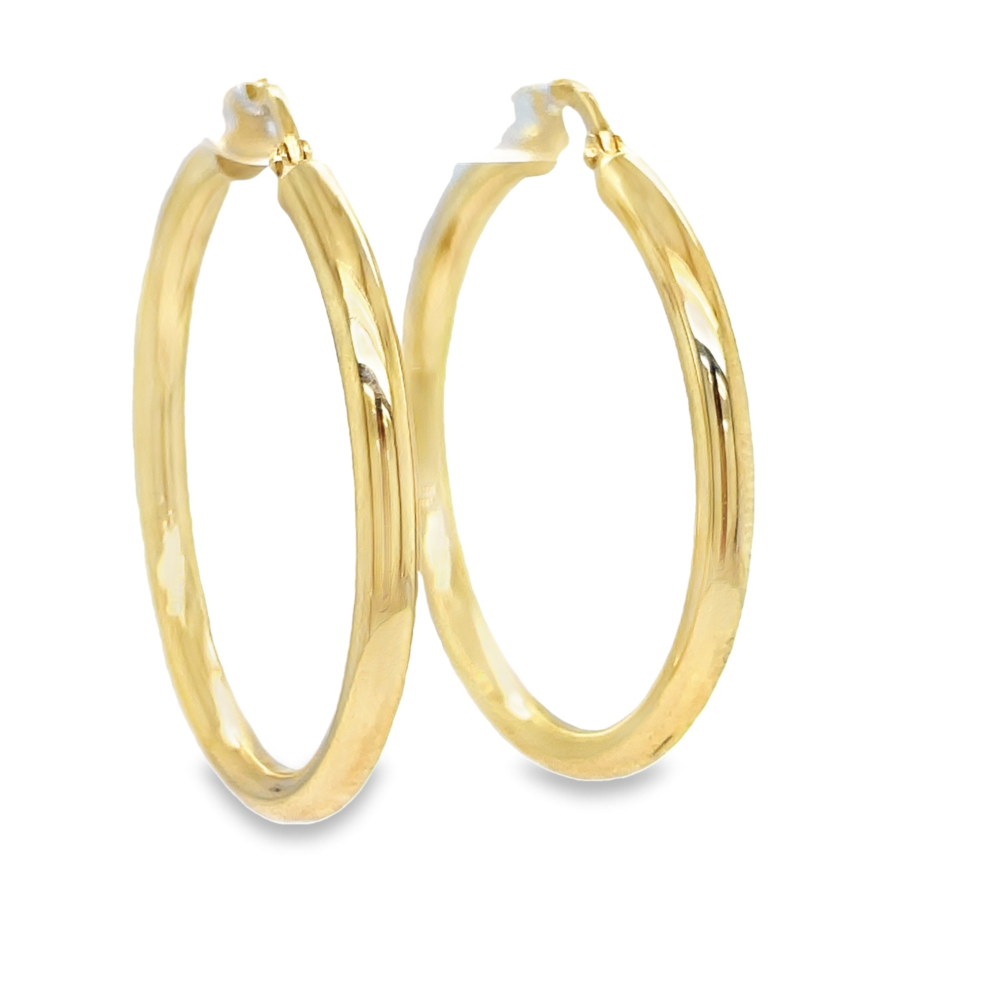 14k Italian Yellow Gold Hoop Earrings 3.00 mm Side view 