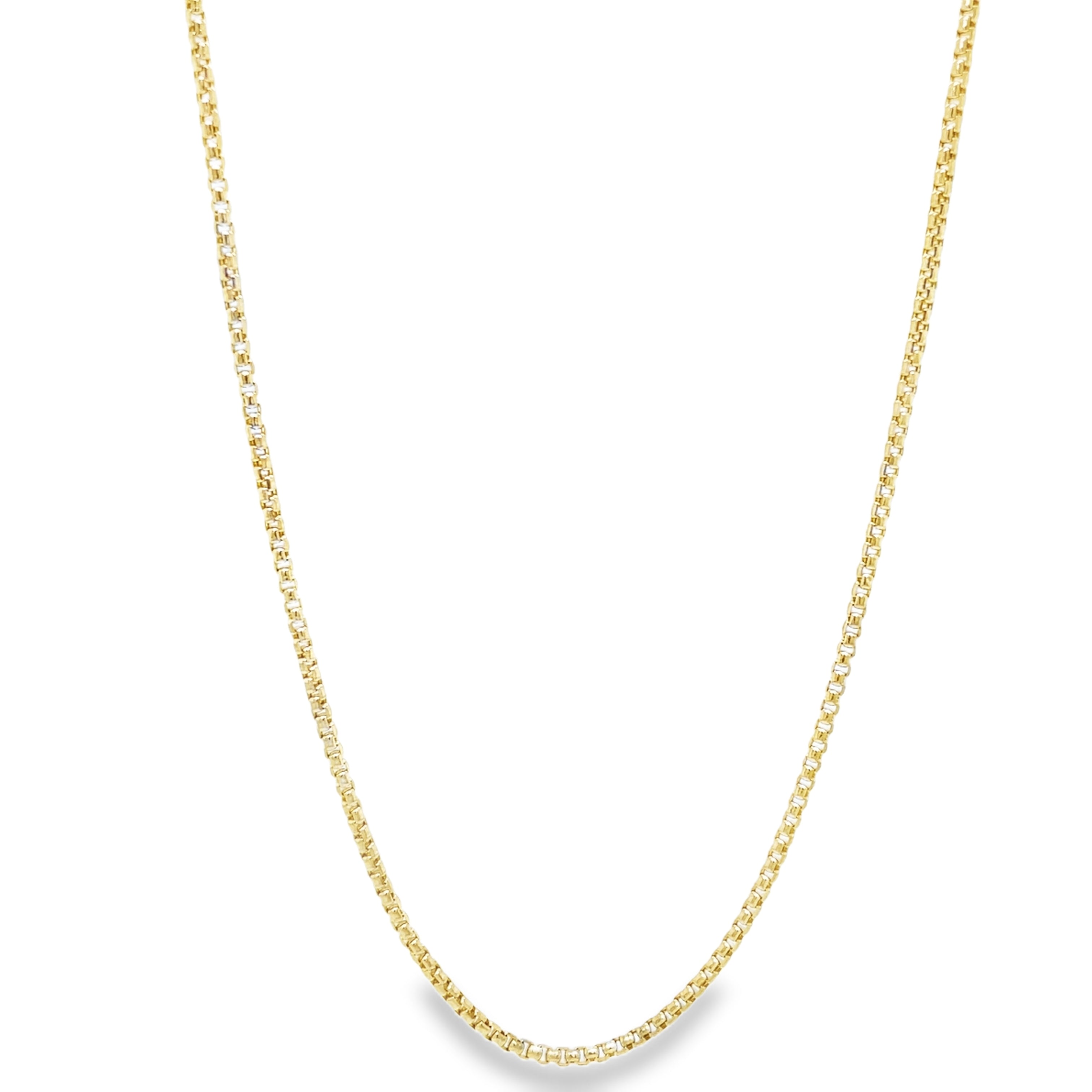 Introducing our exquisite 14K Italian Yellow Gold Weave Necklace. Made with a secure lobster clasp and a light weight, 16" long 14k yellow gold chain, this necklace is the epitome of sophistication. Adorn yourself with this intricate weave style necklace and elevate your style to the next level.