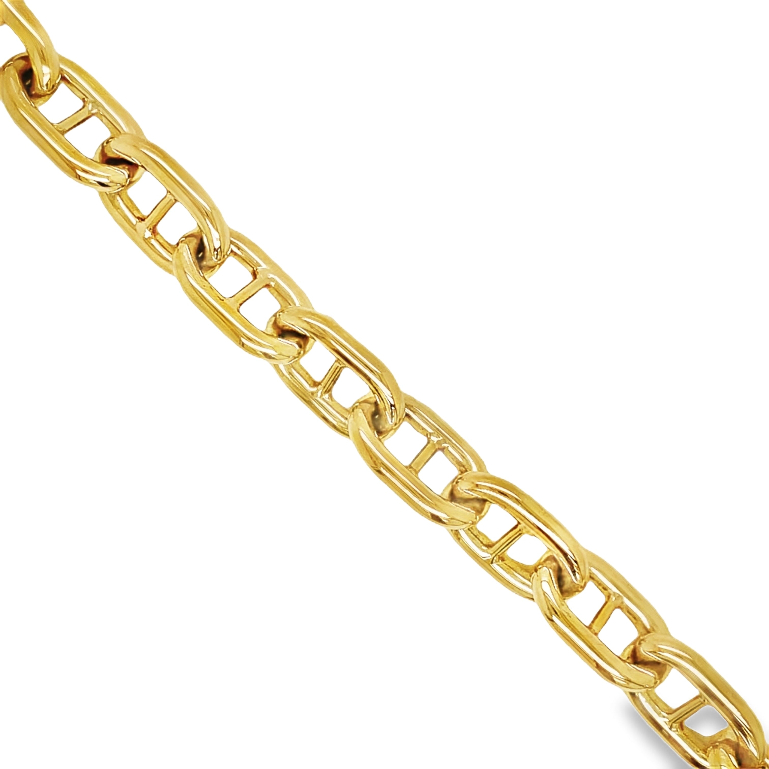 ndulge in luxury with our 18k Italian Solid and Thick Mariner Link Bracelet. Handcrafted in Italy, this bracelet boasts a striking 18k yellow gold finish and a distinctive mariner link design. The solid construction and 11.00 mm thickness add to its opulent feel. With a hidden clasp, it exudes an air of exclusivity. Elevate your style with this timeless piece.