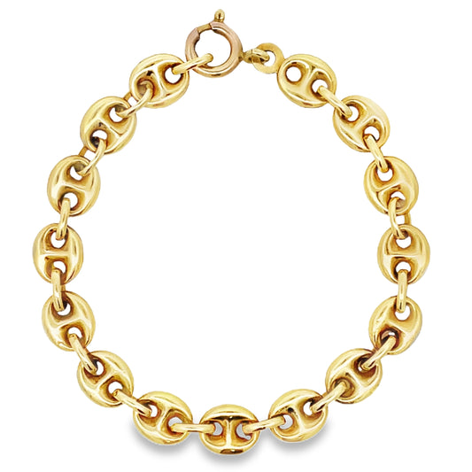 Top view of 14k Yellow Gold Mariner Link Light Weight Bracelet 