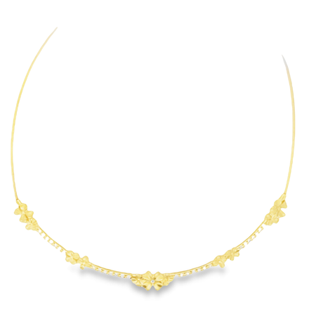 Look exquisite and unique with this 18k diamond five station flower motif necklace. Delicately crafted with 0.75 cts round diamonds, each encased in a solid bar which is hanging from a mesh cable, this necklace is the perfect way to elevate your look.