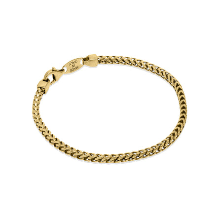 This stylish bracelet is perfect for accessorizing any outfit. The Desmos Italian collection features 3.00 mm gold-plated bracelet, secured with a lobster clasp. An eye-catching piece of jewelry, the Mens Gold Plate Fish Bone Bracelet is an ideal choice for the modern man.