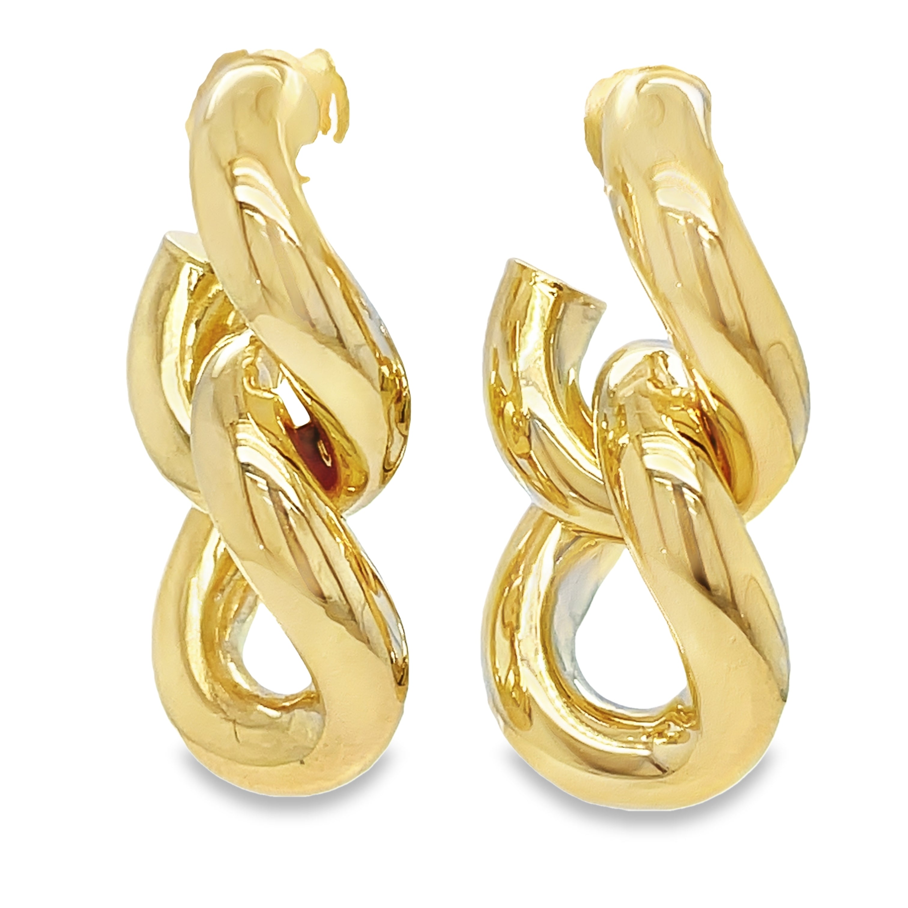 Add a touch of elegance to your outfit with our 14K Italian Yellow Gold Chain Link Drop Earrings! Made in Italy with secure friction system, these earrings are 5.00 mm thick and 1 1/2" long for a perfect balance of style and comfort. Elevate your look with these stunning earrings now!