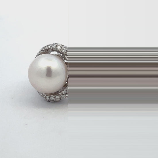 Try on video of 14k White Gold Cultured Pearl Ring 9.50 mm 
