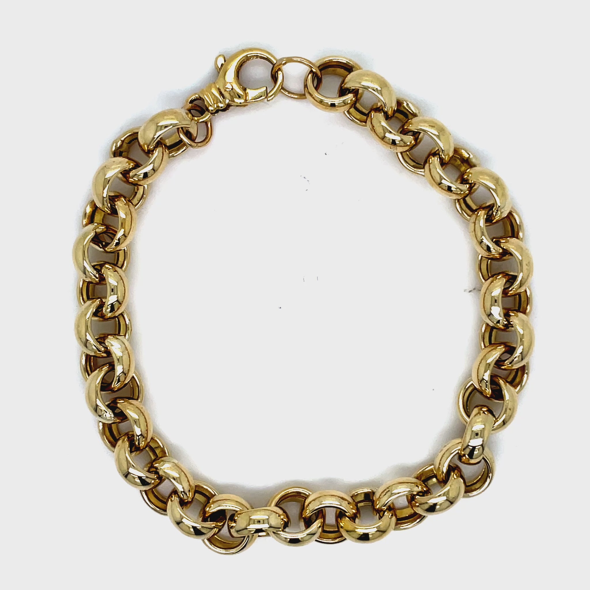 Indulge in the luxurious elegance of our 14K Large Rolo Link Chain Bracelet. Crafted with 14k yellow gold and boasting a secure large lobster clasp, this necklace features a substantial 7.50 mm thickness and a sophisticated 7" length. Elevate any ensemble with this exclusive and timeless piece.

12.6 dwt&nbsp;