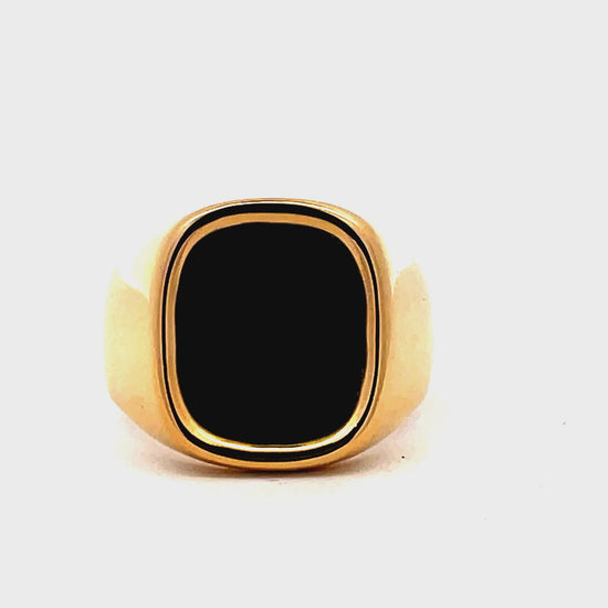 Try on video of 18k Yellow Onyx Men's Ring 