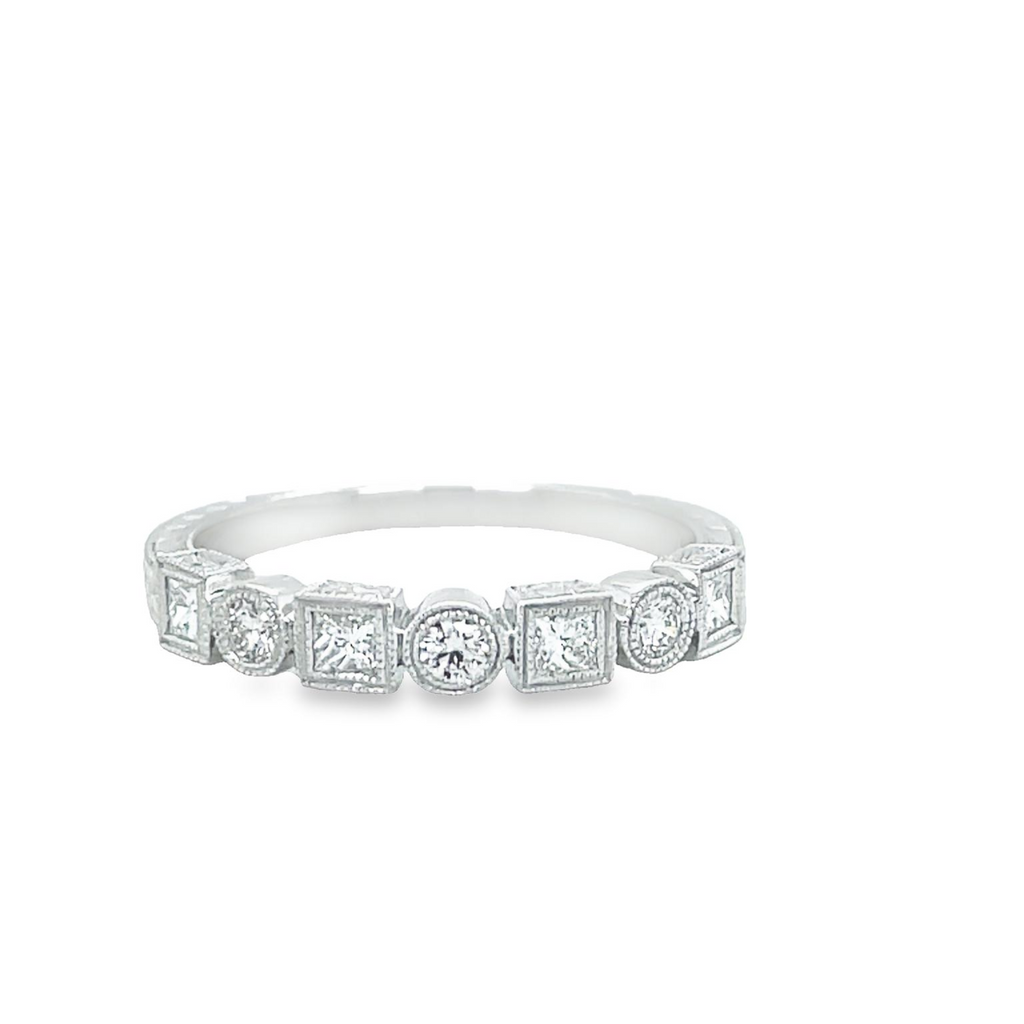 A timeless piece showcasing a classic art deco style crafted with 0.30 cts of round diamonds, set in 14k white gold. Available in size 6.5 and easily adjustable to any size for a custom fit. Enjoy its versatility as you stack and style it to complete your look.