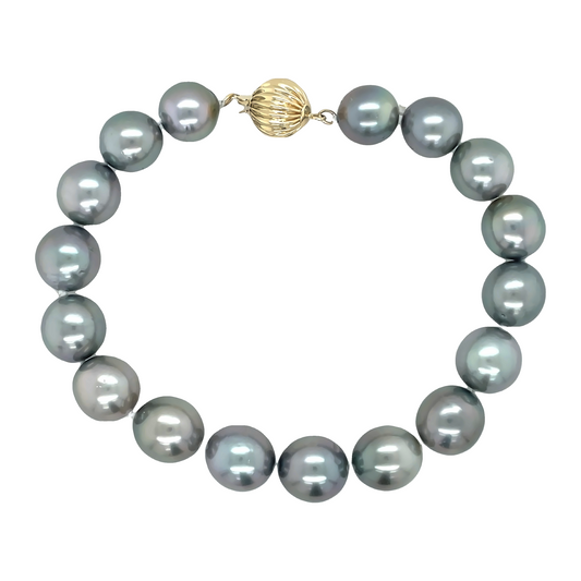 Tahitian Pearl Bracelet 9.50 mm Top view clasp fastened