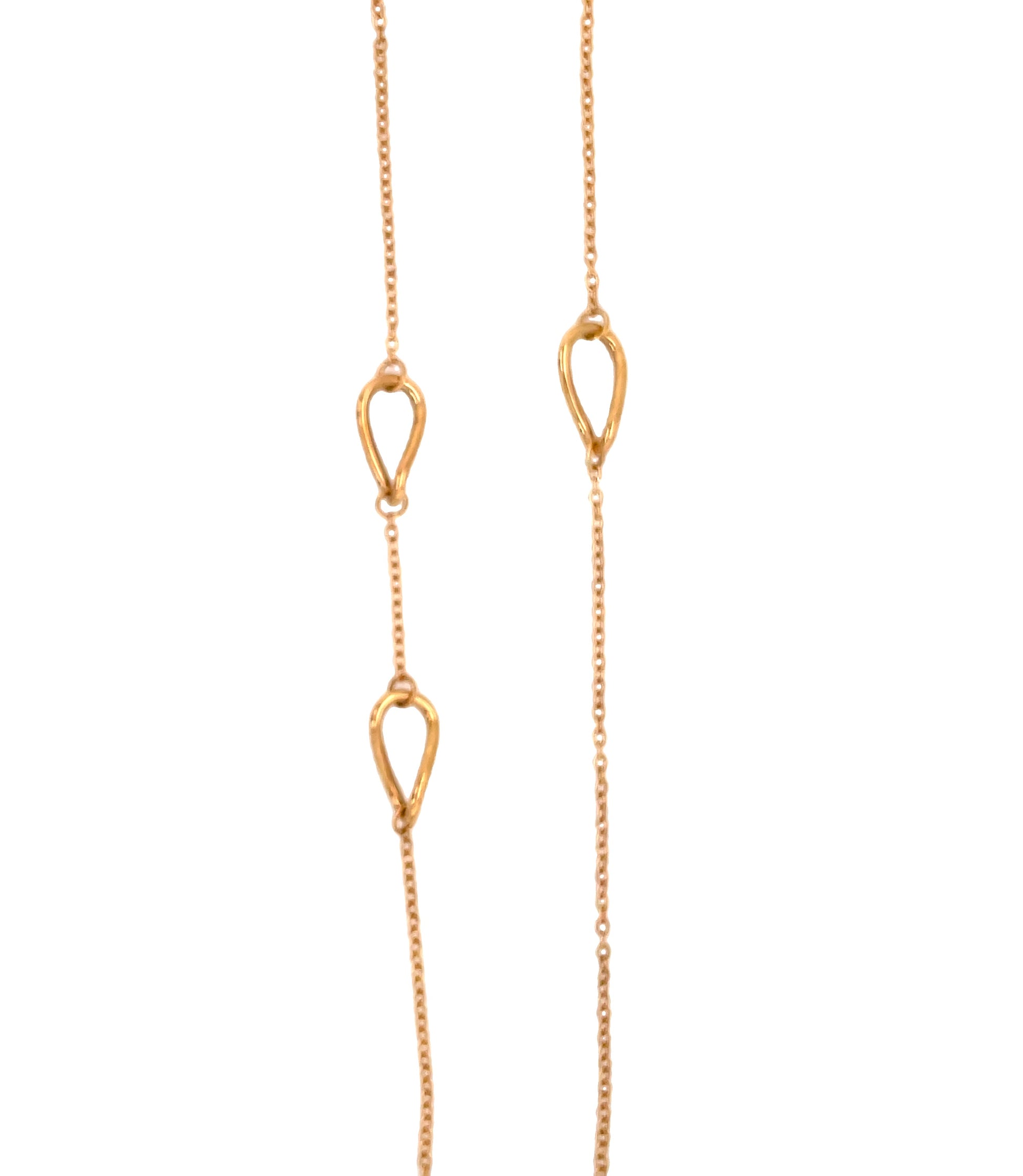 A stunning symbol of quality and strength — this classic 18k Italian rose gold necklace shines with sophistication and modern elegance and features a secure lobster catch and 8 twisted links. 30" long 2.50 mm 