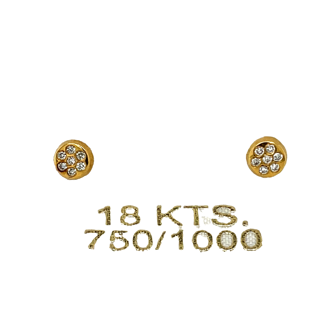 Delight in a timeless precious keepsake that will let your little one sparkle. Crafted with 18k yellow gold and diamond pavé, these earrings will be a treasured accessory for years to come.