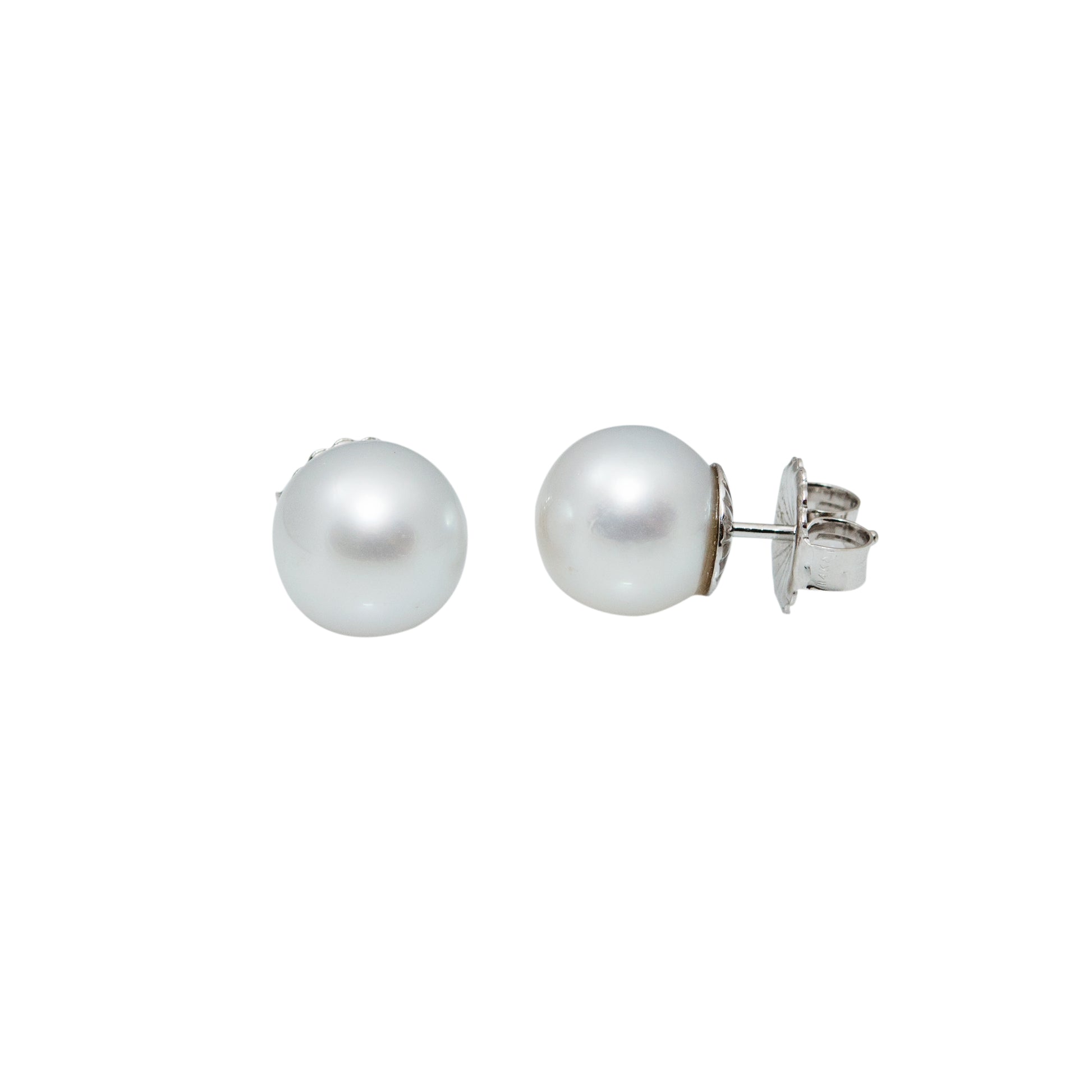 Front and side view of ront view of 14k White Gold Akoya Cultured Pearls Studs 9.00 mm