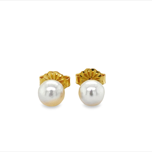 Akoya Cultured Pearl Studs 5.50 mm Yellow Gold Front view