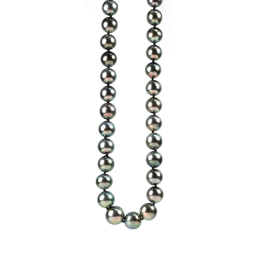 This Black Tahitian Pearl Necklace features an 11-14 MM diameter and high-luster pearls with a 14-karat white gold clasp.
