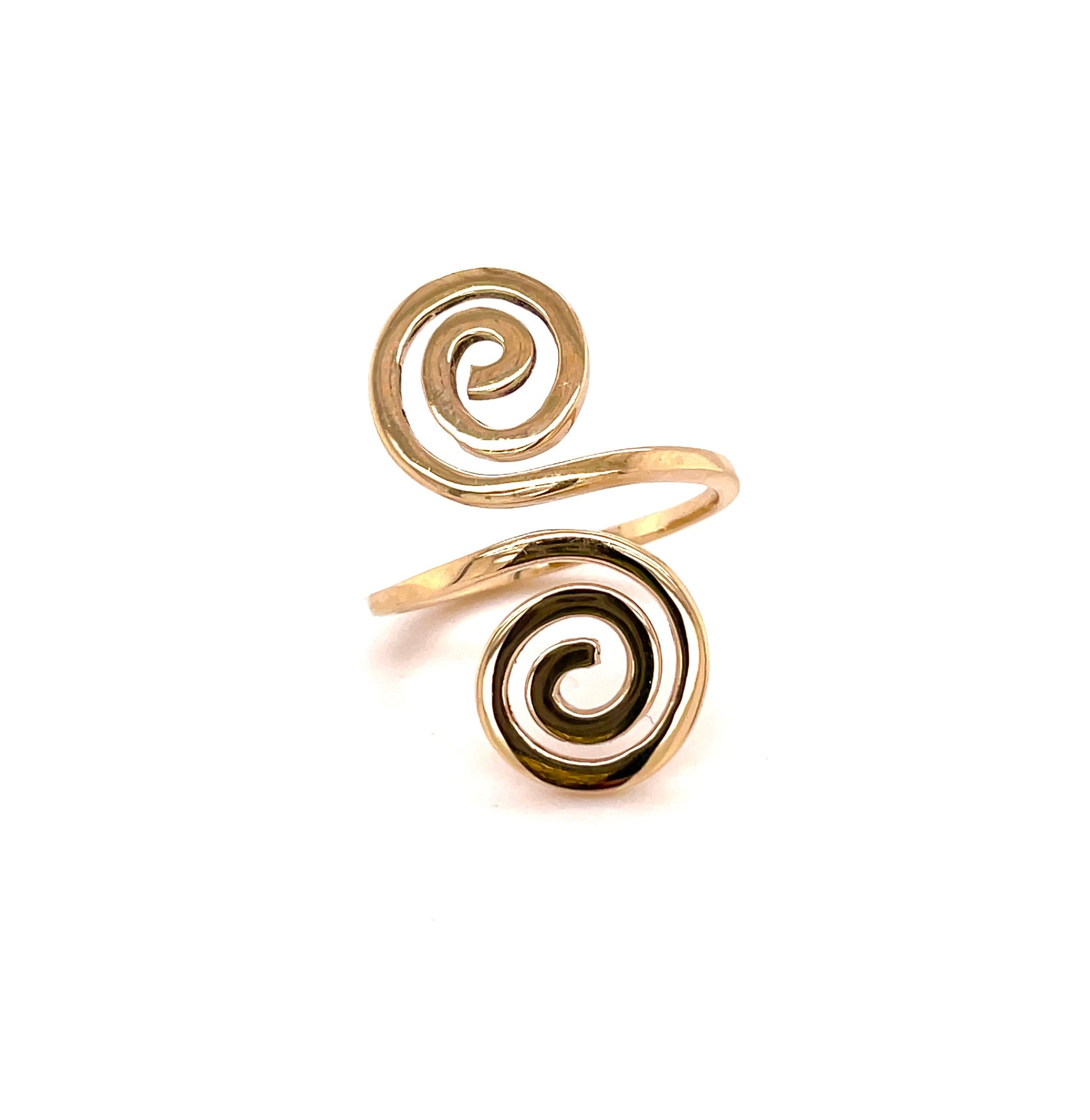 14k yellow gold ring  Size 7 (sizable)  Doble swirl style  27.00 mm lenght