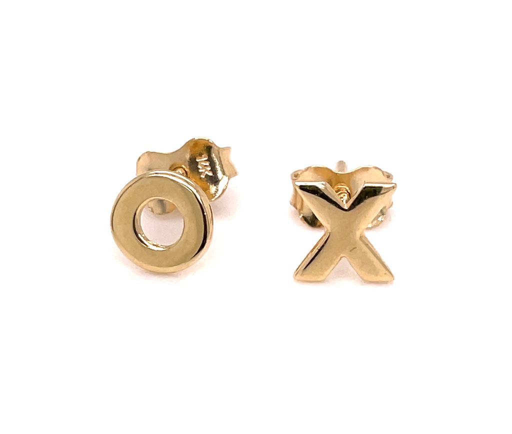 14k yellow gold.  Italian made.  Secure friction back.  XO style   7.00 mm 