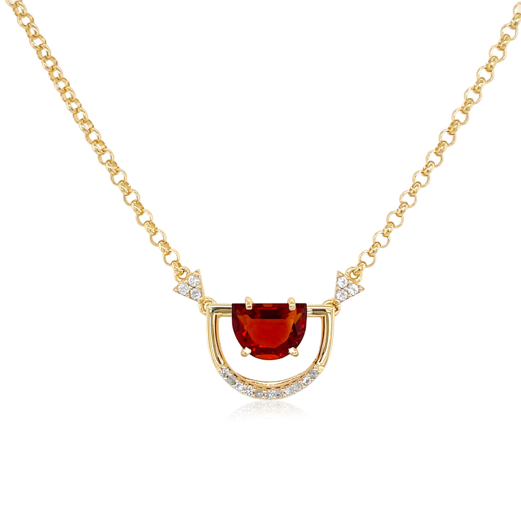 From our Brazilian collection  Round diamonds & garnet stone.  15.00 mm x 12.00 mm wide.  18k yellow gold chain  18K yellow gold basket setting