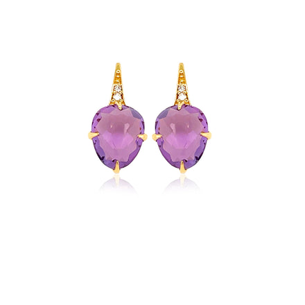 Sugar loaf collection made in Brazil  Tear shape faceted Amethyst. 6.23 cts  Round small diamonds 0.03 cts  Set in 18k yellow gold  Secure hinged system  18.00 mm 