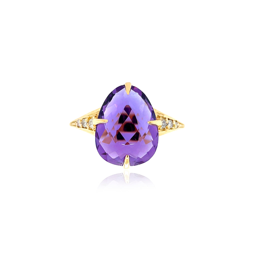 From the sumptuous SugarLoaf collection from Brazil, this tear-shaped faceted amethyst (16.40 cts) ring is complemented by sparkling small diamonds (.09 cts) and is set in 18k yellow gold. 15.00 mm