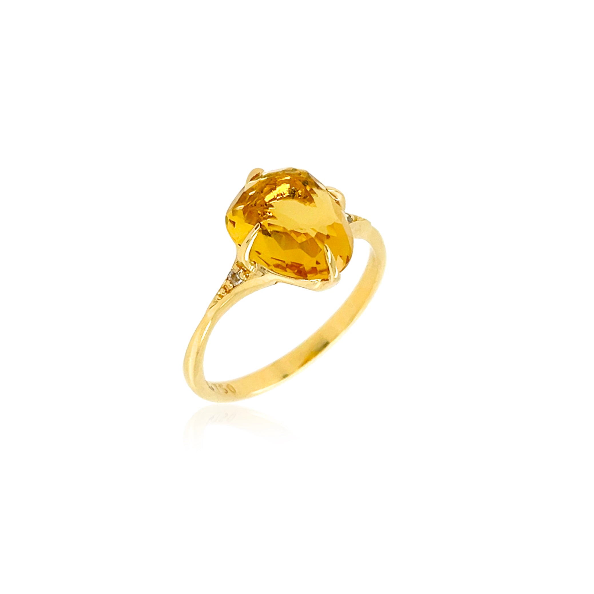 Sugar loaf collection made in Brazil  Tear shape faceted Citrine 8.40 cts  Round small diamonds 0.09 cts  Set in 18k yellow gold  Secure hinged system  11.50 mm.