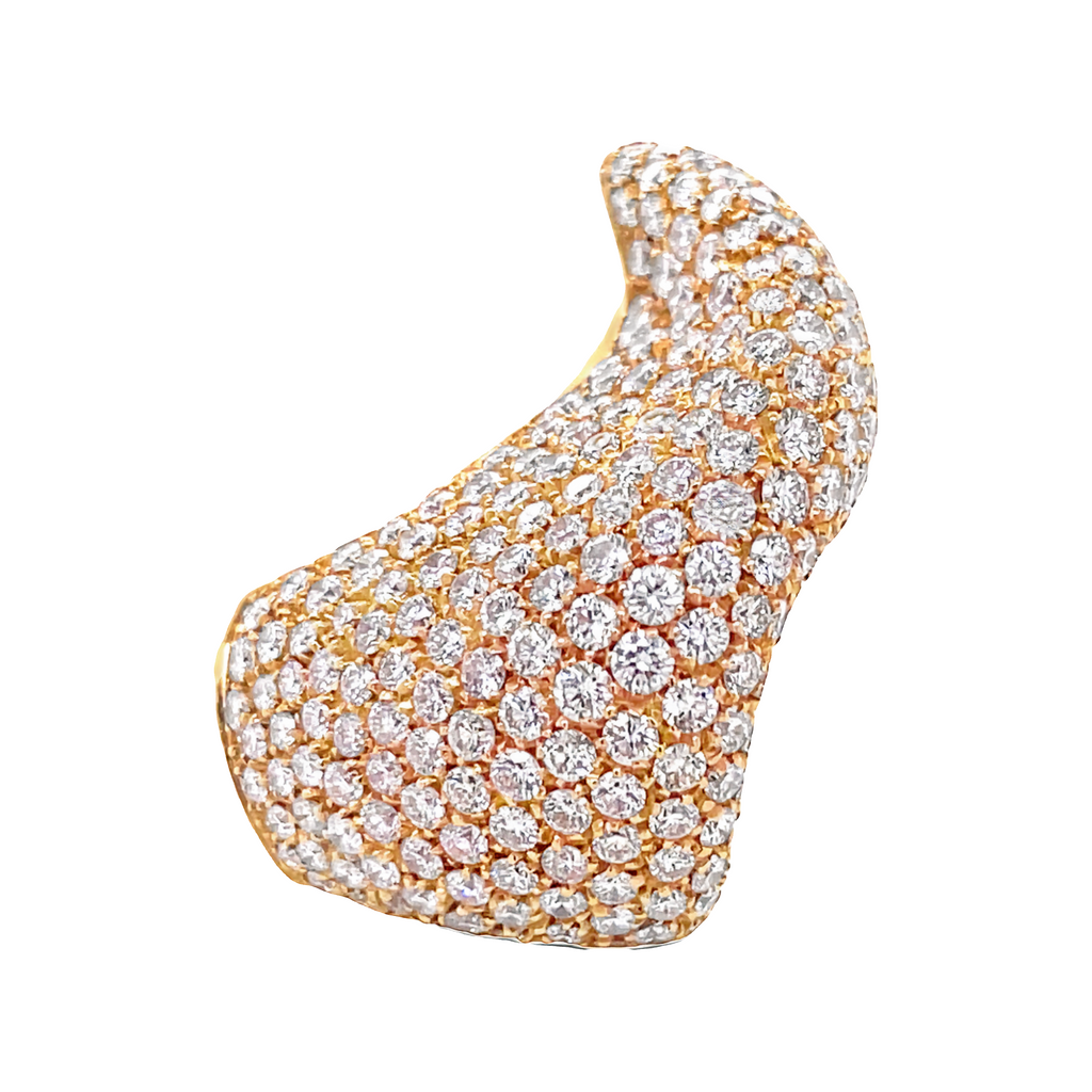 Magnificent Italian made  18k yellow gold  gallery finish  Thich shank  10.00 mm wide  Round diamonds 5.44 cts  F/G color  VS1 clarity 