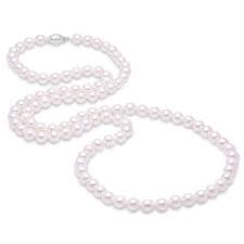 Akoya Cultured Pearl Necklace 5.5 mm Top view clasp fastened